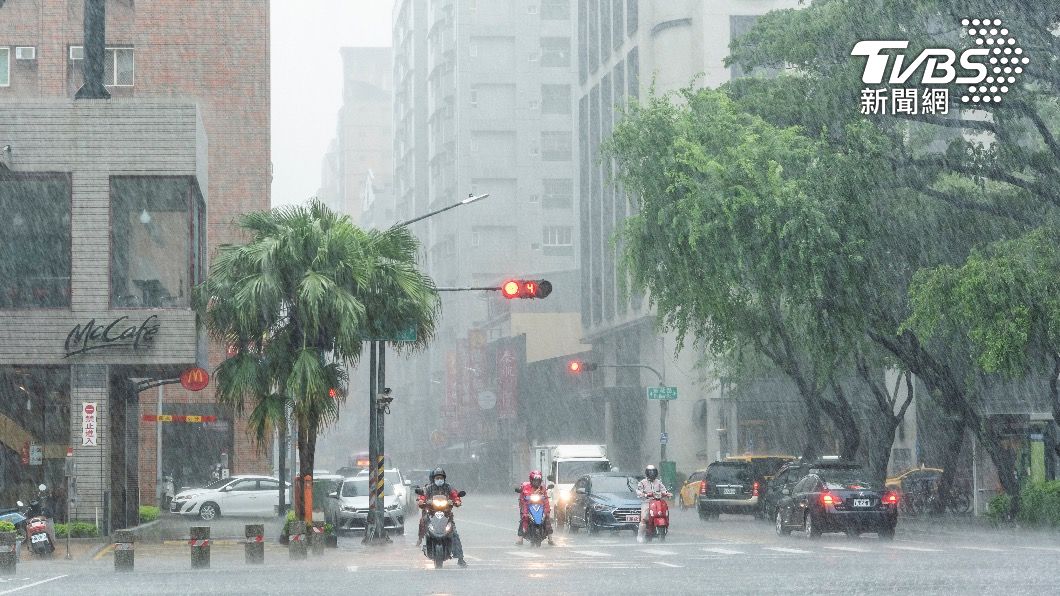 砸9百萬購新屋！梅雨季牆壁大「脫妝」　內行教1招補救