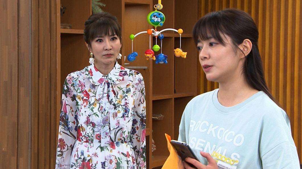 羅巧倫(左)劇中被林雨宣反將一軍。(圖/民視提供)