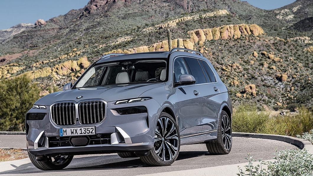 就算是今年美國豪華級距銷售第二名的BMW,也和Tesla有超過3萬輛的成績。(圖/翻攝自BMW官網)