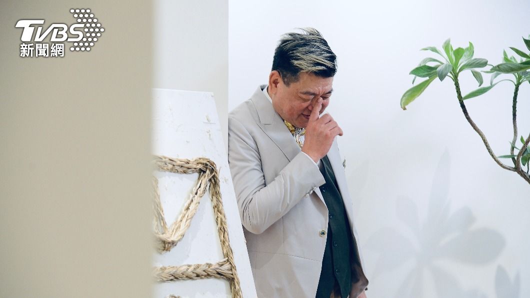 孫德榮體驗火葬當下，想到的是欠他錢的人。（圖／許方正攝）
