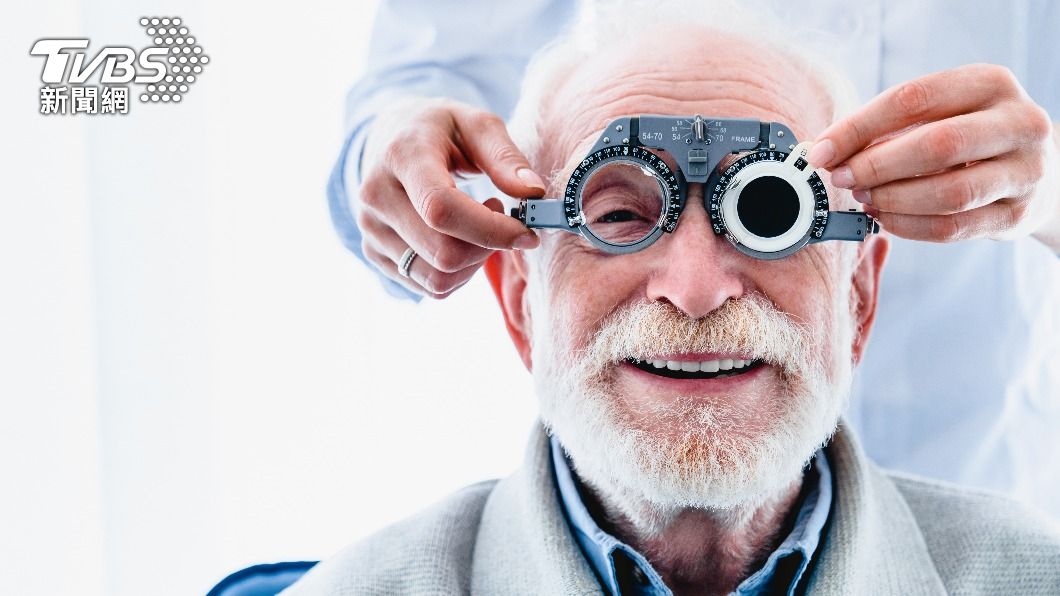 老花眼的治療方式可以與醫生討論。（示意圖／shutterstock達志影像）