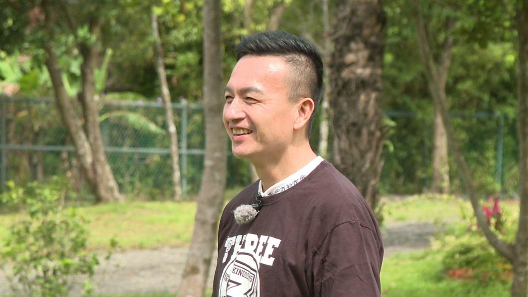 小鐘直接在遊戲中偷懶。（圖／台視提供）
