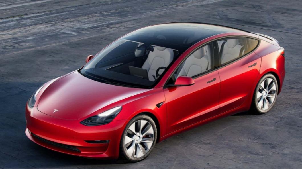 特斯拉入門車款Model3深受大眾喜愛。(圖/翻攝自特斯拉官網)