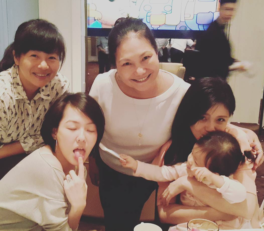 大S與具俊曄閃婚時,一度爆出S媽相當不滿大S再次先斬後奏的作風。(圖/翻攝自IG)