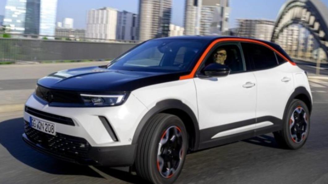 Opel Mokka-e/Mokkka曾獲英國Top Gear評選為2021年度最佳設計車款,亦獲頒德國Autobild雜誌的金舵獎。(圖/Opel)