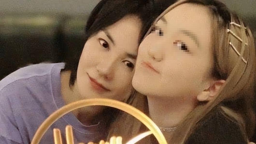 王菲與前夫的女兒李嫣目前正在瑞士留學。(圖/翻攝自Twitter)