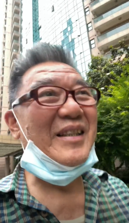 李立群開心分享遇到粉絲要求合影的趣事。(圖/翻攝自李立群抖音)