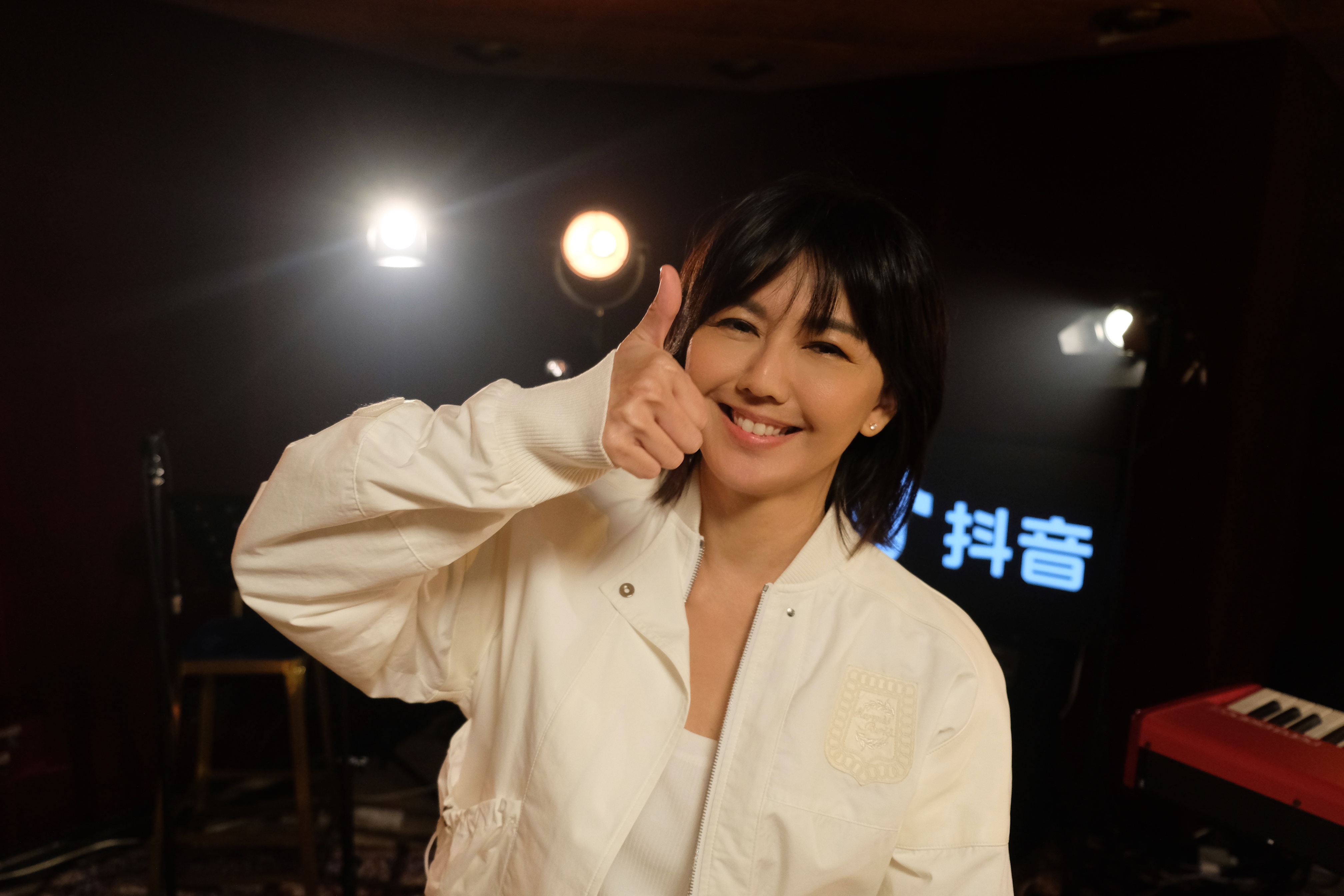 孫燕姿唱聊會吸引2.4億人觀看。(圖/MAKE / MUSIC、環球音樂提供)
