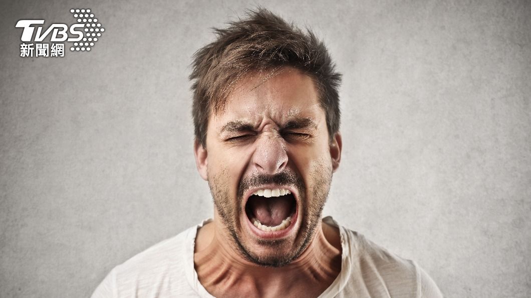 缺鈣會讓人焦躁易怒。(示意圖/shutterstock達志影像)