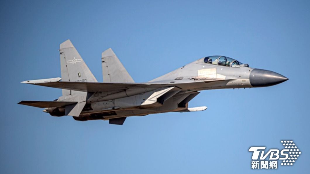 共30架次解放軍機今進入我西南空域。圖為殲-16機。(圖/國防部提供)