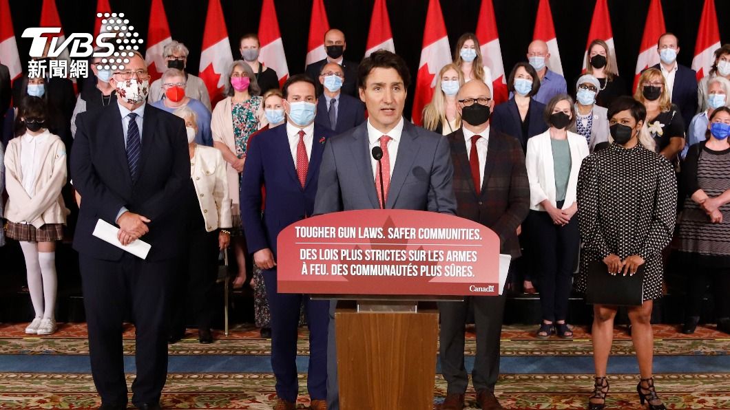 杜魯道(Justin Trudeau)盼藉由限制手槍市場,降低槍枝暴力犯罪機率。(圖/達志影像美聯社)
