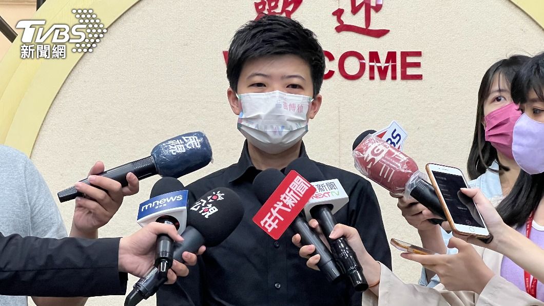 柯文哲砲轟把公務員當作秀工具！　苗博雅回嗆：認知作戰