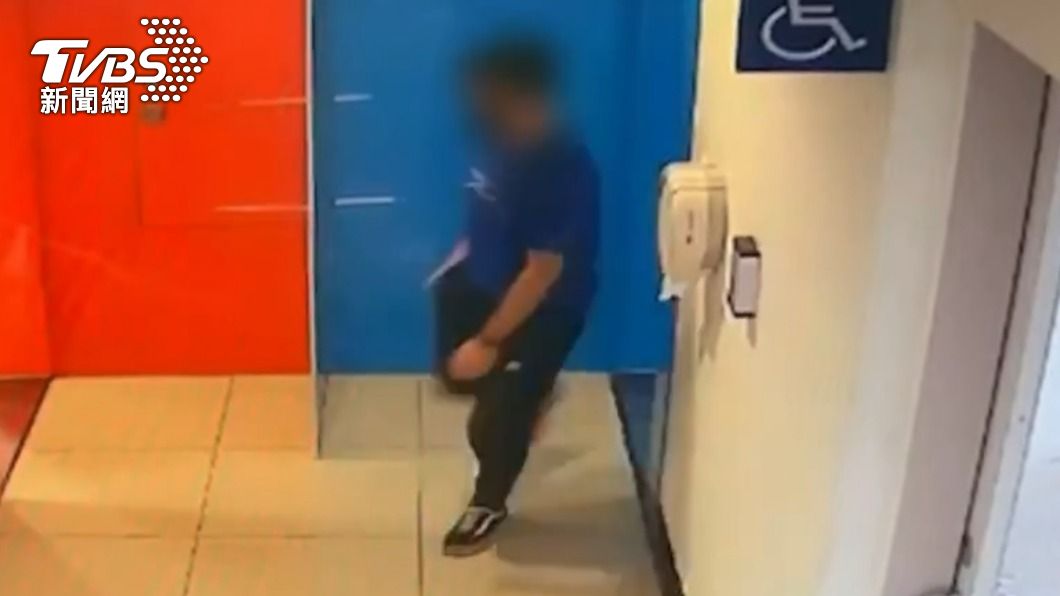被害人追出來時偷拍男已經逃逸。(圖/TVBS)