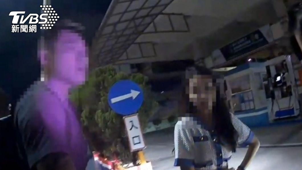 梁女拒絕酒測。（圖／TVBS）