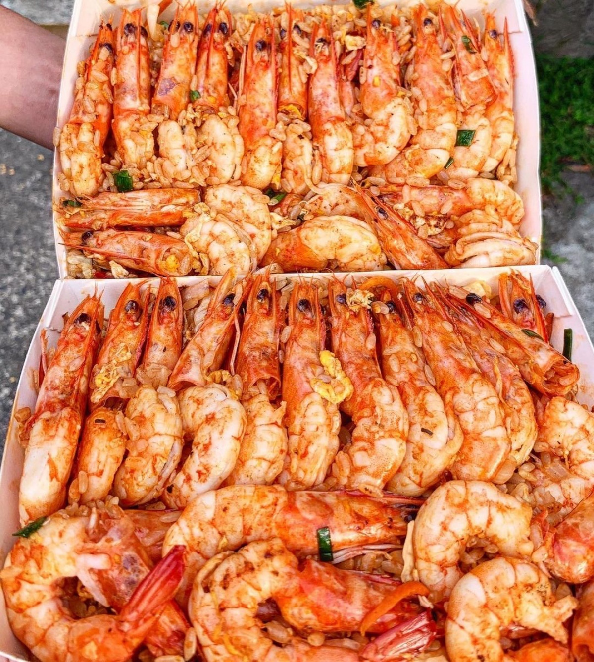 超浮誇18隻大蝦便當，只需要150元。（圖／ 翻攝自IG@foodife_mo）