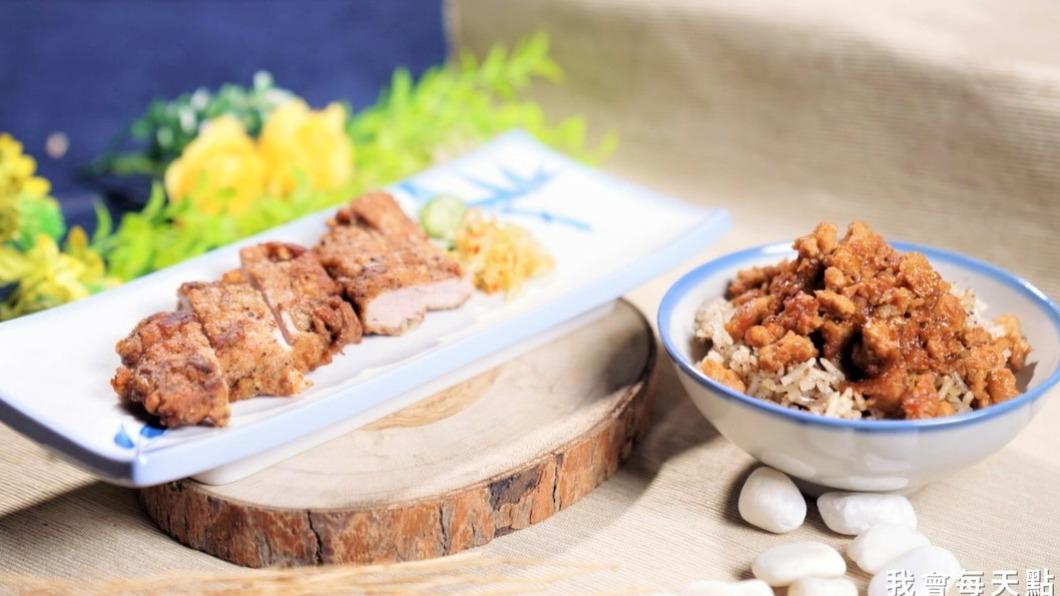 選手的排骨飯很討郭書瑤的歡心。(圖/東森提供)