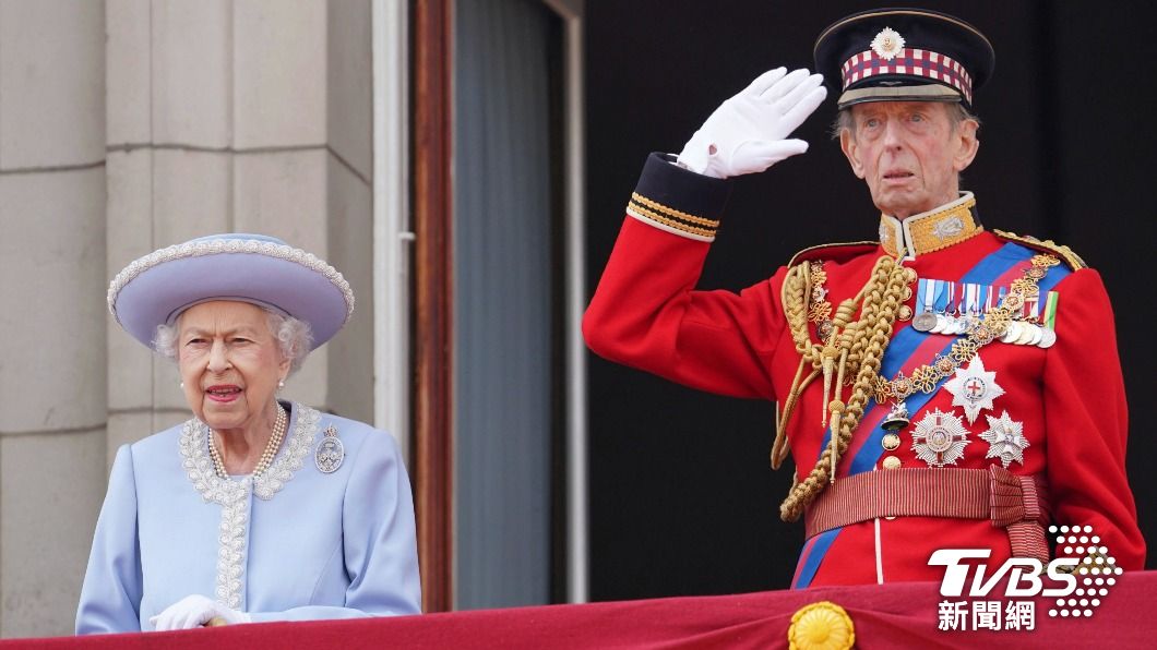 歷任14位首相!英女王登基70週年 成為在位最久君王
