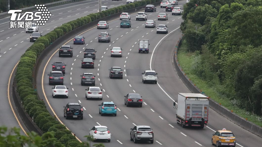 中秋連假3天國道0至5時免收費　估首日車流量最大