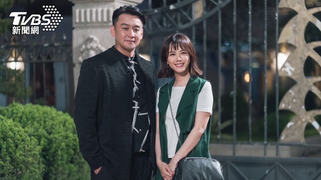 張天霖(左)大讚方語昕私下很認真。(圖/TVBS)