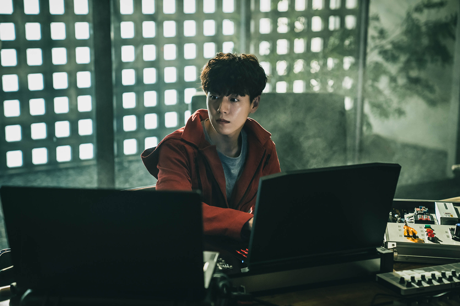 李玹雨飾演「里約」。(圖/Netflix提供)