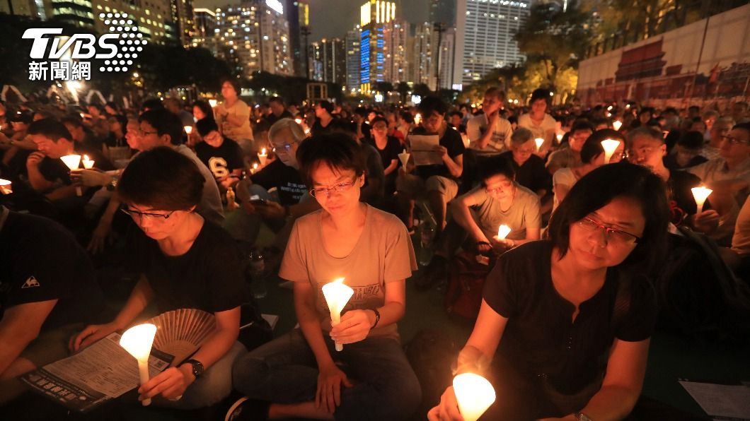 每年六四前夕,大陸都會派人監視「天安門母親」主要成員。(圖/達志影像美聯社)