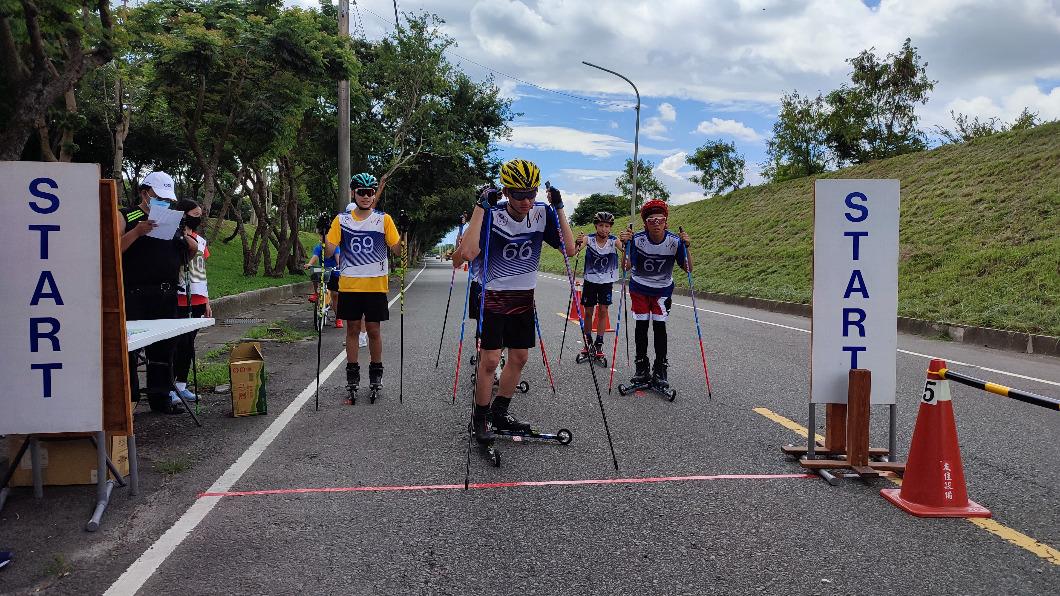 陸上滑雪! Roller Ski全國青少年台中競速登場