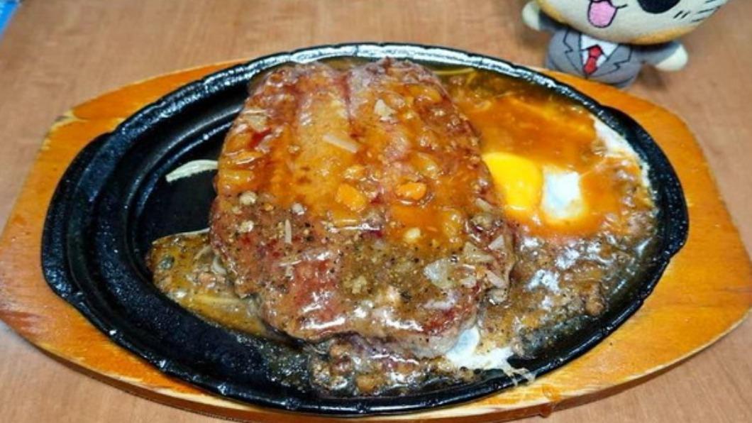 一份牛排約厚1公分左右。（圖／貓大爺部落格提供）