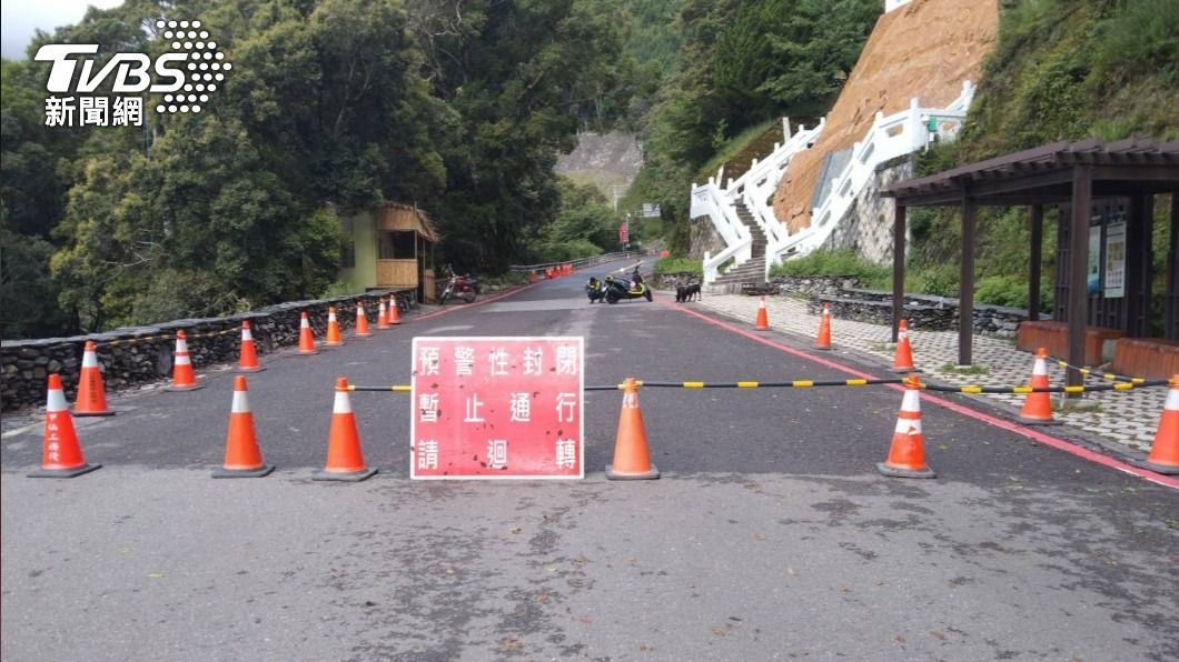 天池啞口段封閉。(圖/TVBS)