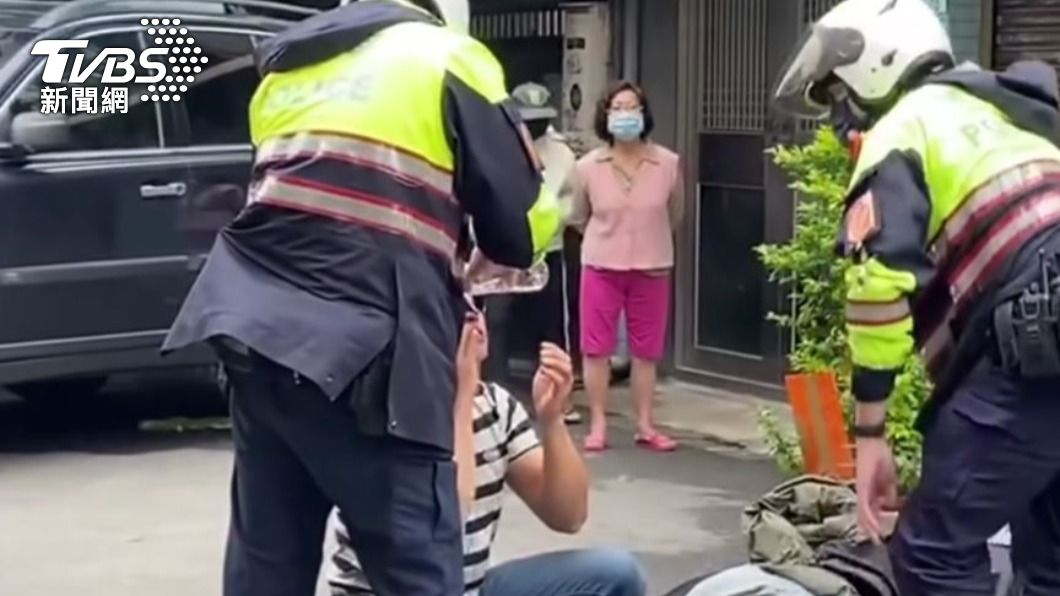 男亂停車還嗆警「槍拿下來輸贏」 法院判罰了