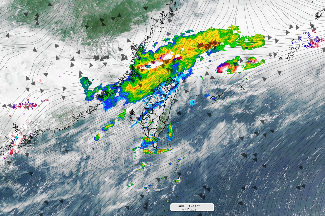 對流結構雲系晚上逐步移入，由北到南往北延伸。（圖／翻攝自氣象達人彭啟明臉書）
