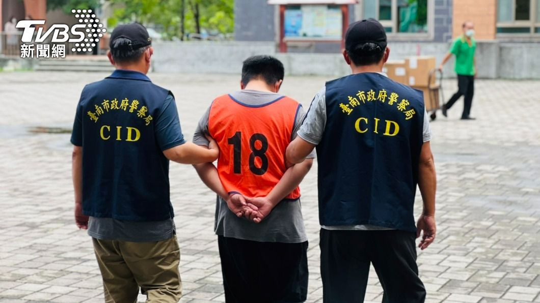 跟蹤又襲胸!噁男狂追女業務2年 警依《跟騷法》送辦