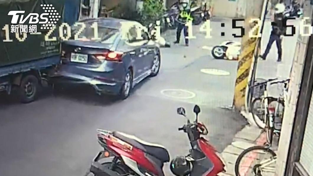 不想在牢裡過年!拒檢亂撞遭警開9槍 毒品通緝犯被起訴