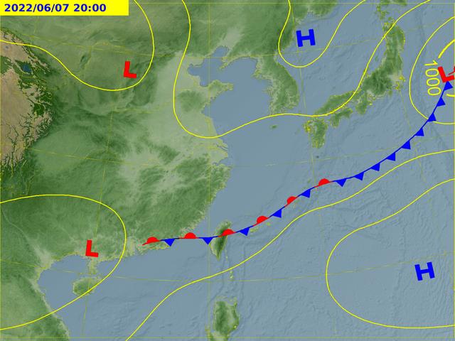 明日鋒面就會直接壓在台灣上空。(圖/中央氣象局)