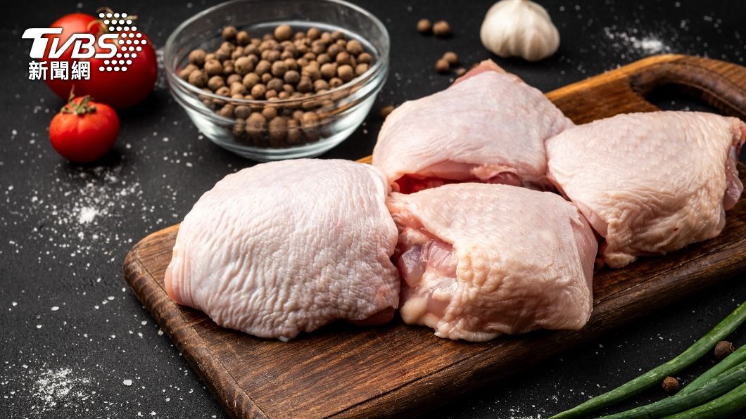 生雞肉千萬別沖洗!食藥署公布「正確做法」 做錯恐細菌感染