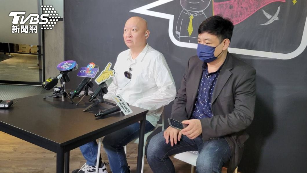 林秉文(左)出席記者會。(圖/林彥君攝)