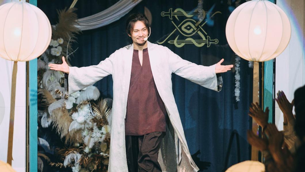 姚淳耀飾演邪教教主。(圖/絡思本娛樂製作公司提供)