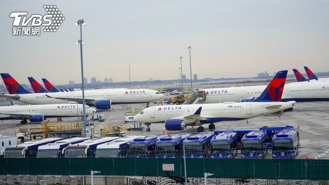 達美航空宣布將減班。(圖/達志影像路透社)