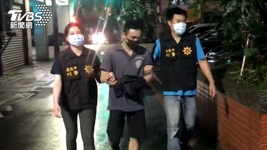 警方將人逮捕。（圖／TVBS）
