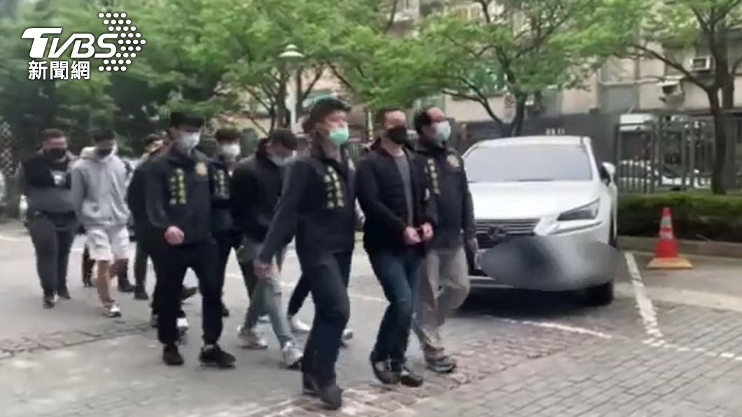惡毒幫派！設局詐賭強拍不雅照逼債　想退出反遭鐵鎚打斷手骨