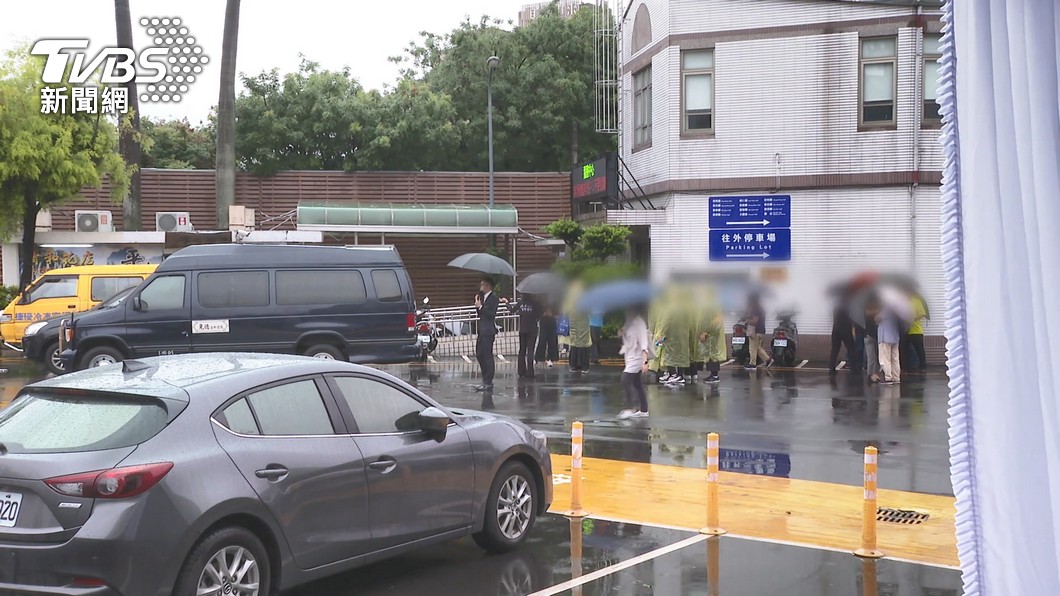 確診死亡個案遺體處置與一般亡者不同。（圖／TVBS）