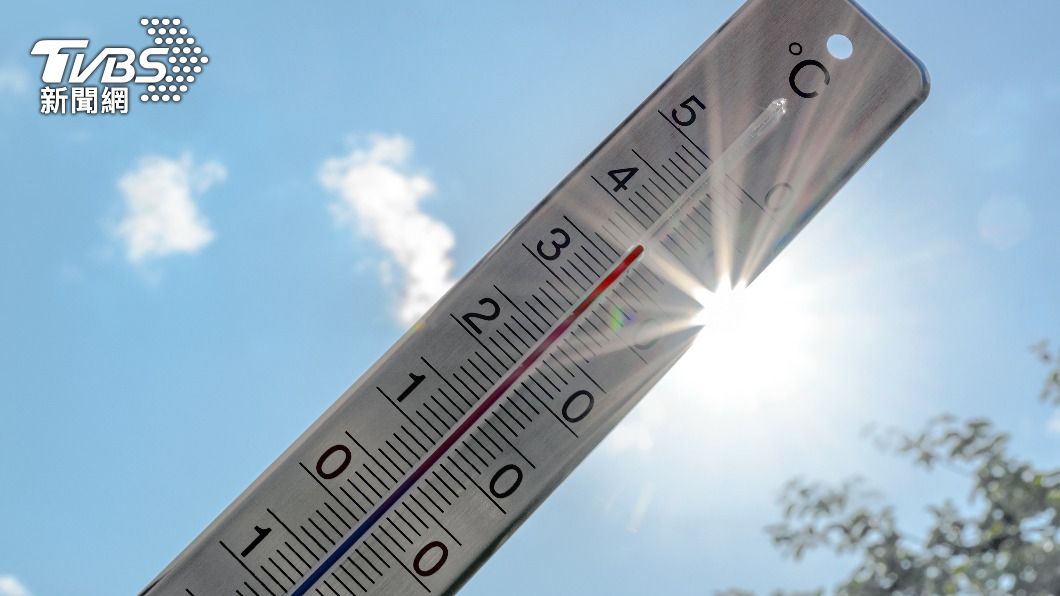 天氣悶熱可能會讓果蠅增加。(示意圖/shutterstock達志影像)