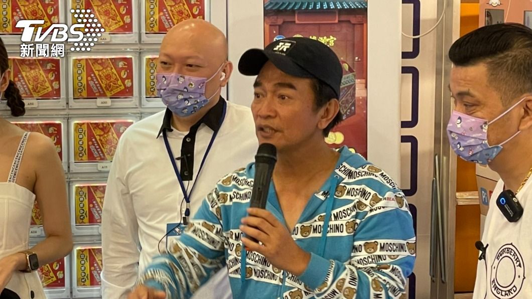 吳宗憲自稱有「新冠肺炎的解藥」。(圖/謝佩樺攝)