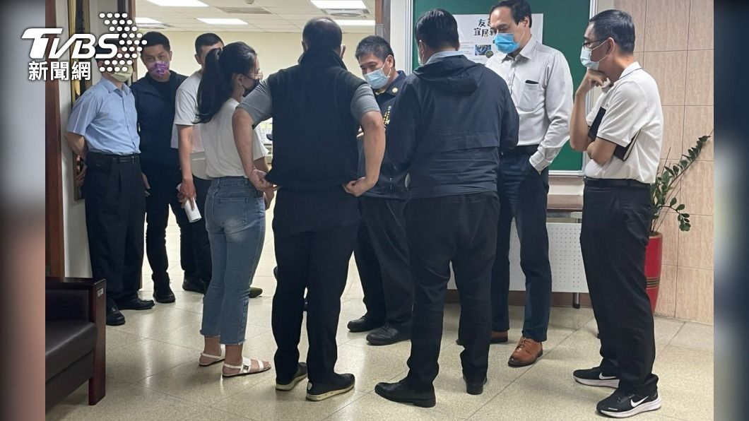 林口小女警100萬收購事故賓士車 車主無奈:「當作賠錢改改運!」