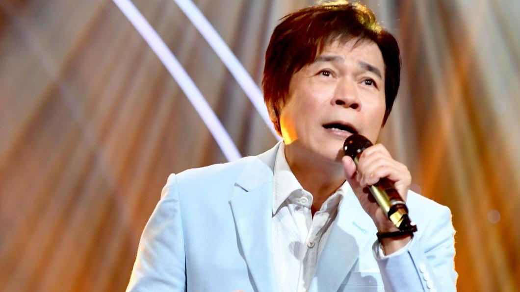 想和50年前自己說辛苦了!洪榮宏揭「寶島歌王世家」辛酸