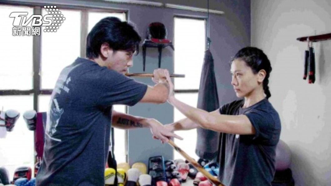 陳翠梅自導自演「野蠻人入侵」　苦練李小龍功夫
