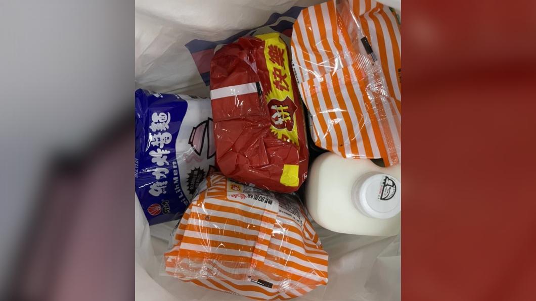 不忍妻小挨餓!失業男偷食物被逮落淚 警暖心掏錢相助