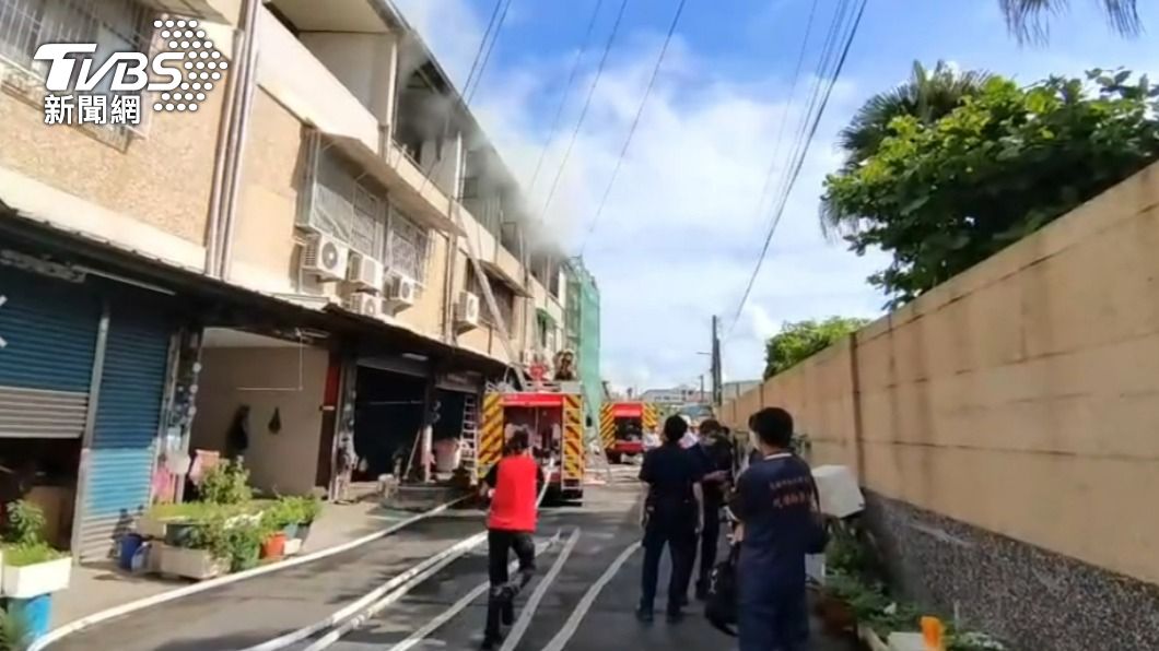 疑不想進療養院！精障男躲家放火　命喪火窟、波及鄰居
