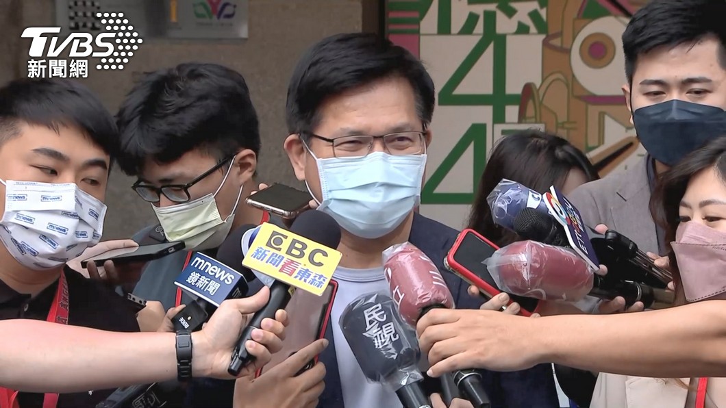 卓冠廷薦潘孟安戰新北 楊曜酸:林佳龍不要的就塞給政敵