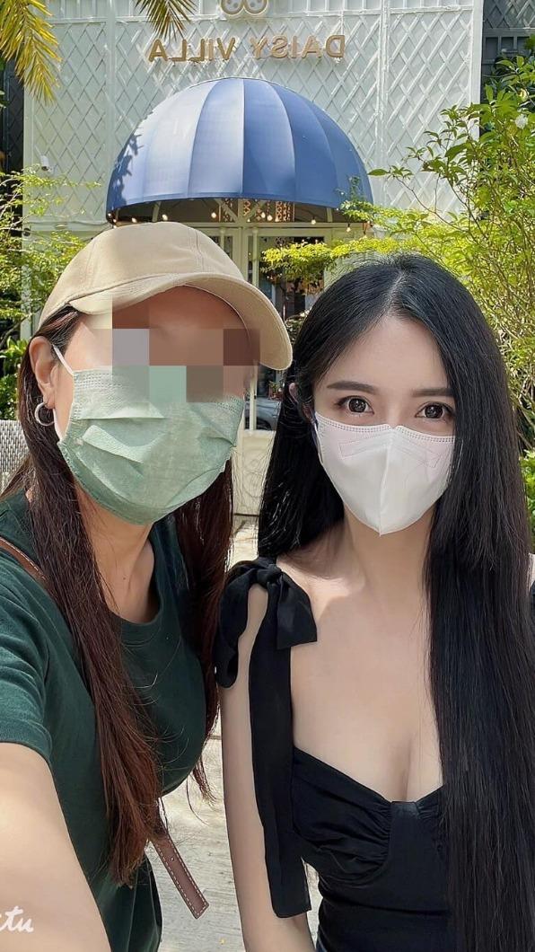 連千毅曬出老婆娜美的素顏照。(圖/翻攝自蘭庭精品臉書)