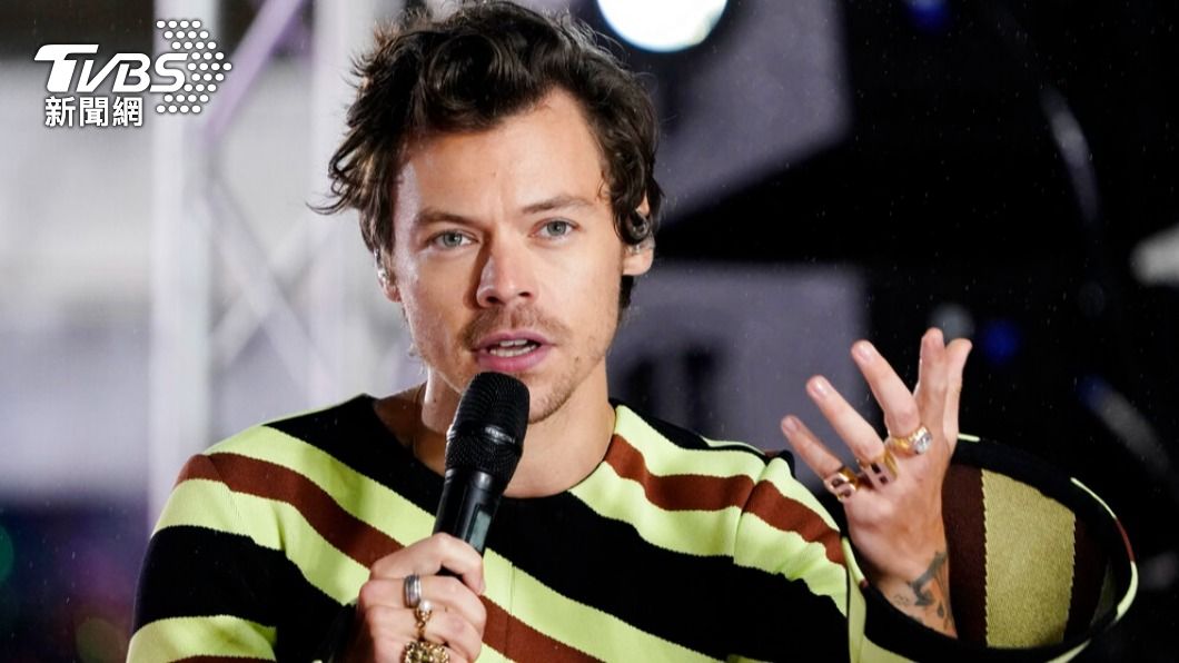 英國男歌手Harry Styles在蘇格蘭開唱。(圖/達志影像美聯社)